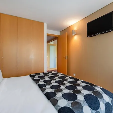 Gaia Prime Serenity Вила-Нова-ди-Гая